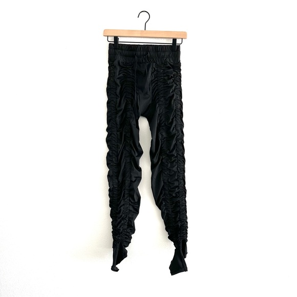 Agogie Leggings Womens Medium Black Wearable Resistance +20 Gym Workout - Picture 1 of 5